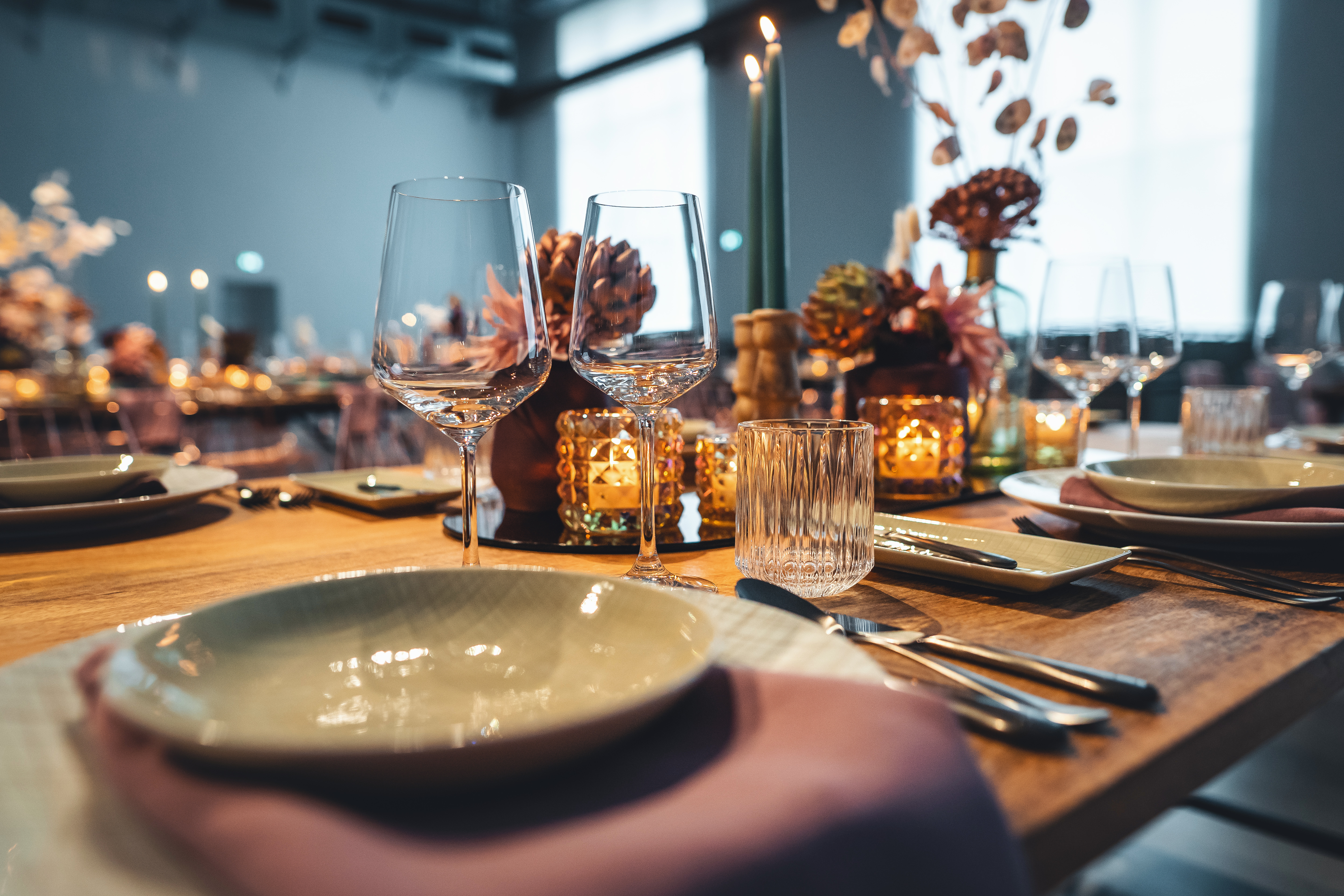 Rentitnow ist einer der führenden Komplettausstatter für Non-Food-Catering in Deutschland.